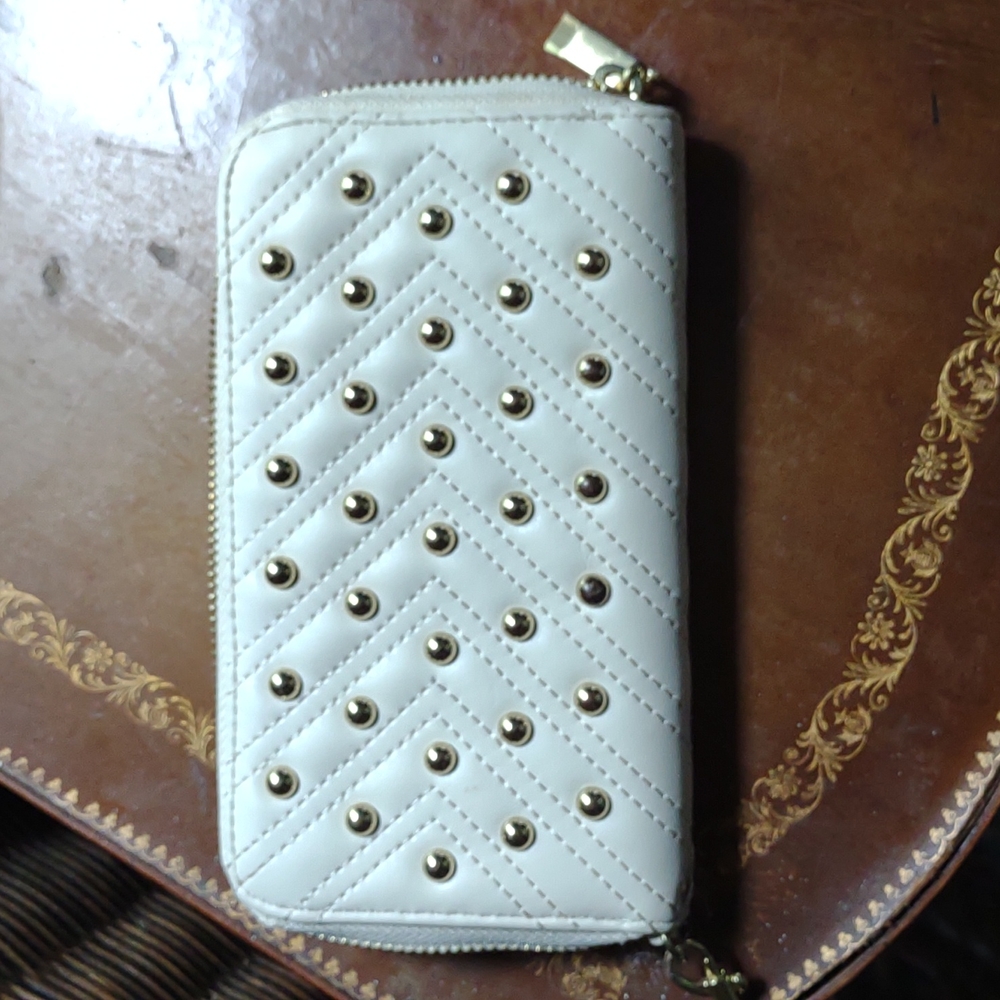 NWOT Wristlet